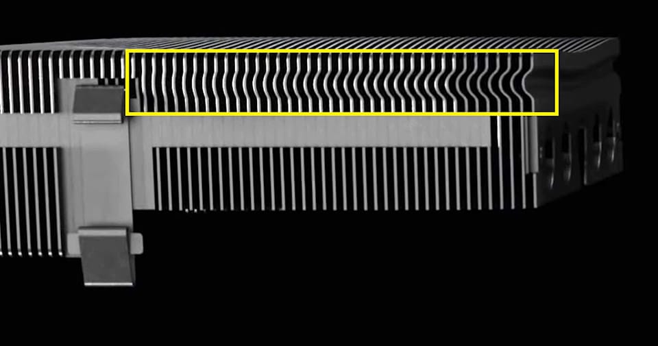 Le PCB de la RTX 5090 FE en 3D par der8auer