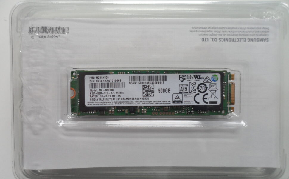 Samsung EVO 850 500GB m.2 SSD up close